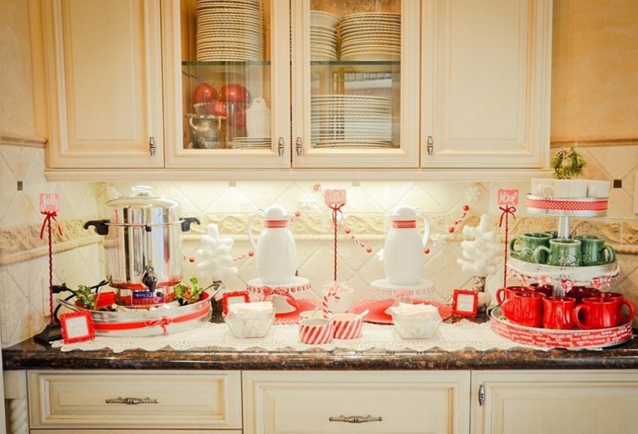 How To Decorate Your Kitchen For The Holidays